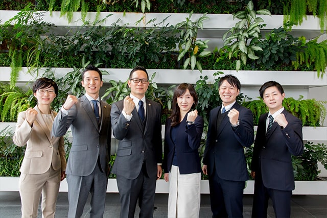 多数の弁護士が所属しているのであなたに合った弁護士がご対応