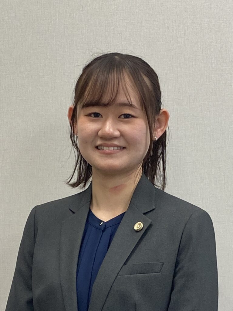 中川真歩弁護士